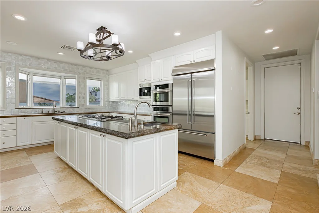 2057 Troon, Henderson, NV 89074