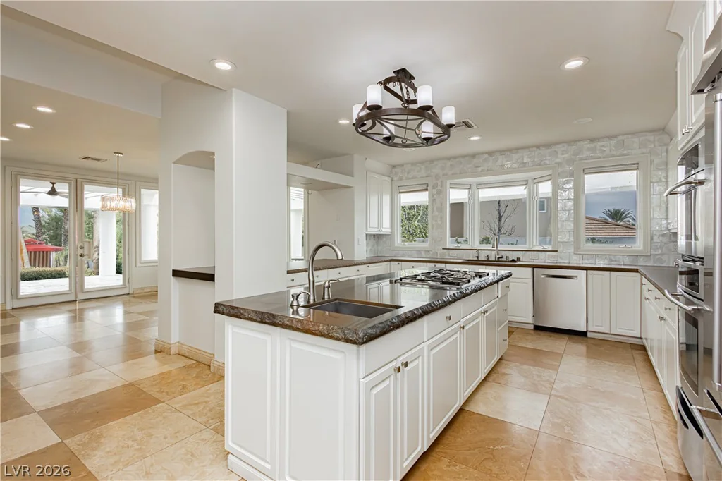 2057 Troon, Henderson, NV 89074