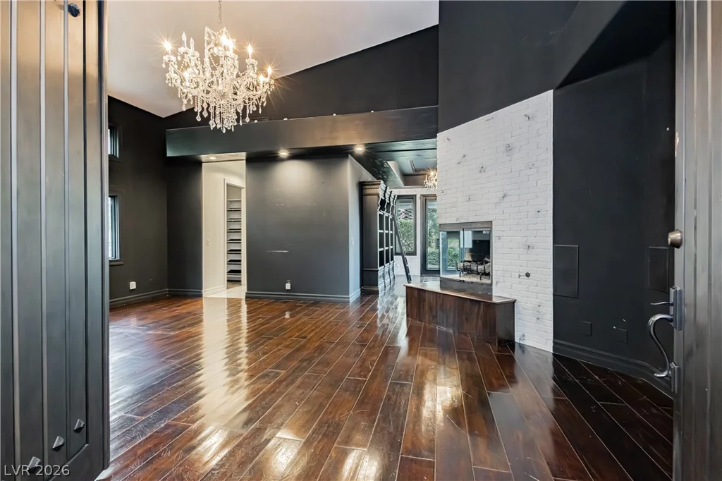 2057 Troon, Henderson, NV 89074