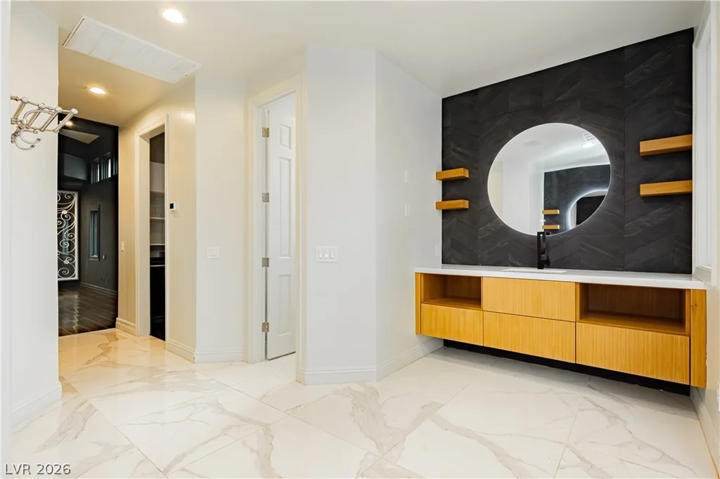2057 Troon, Henderson, NV 89074