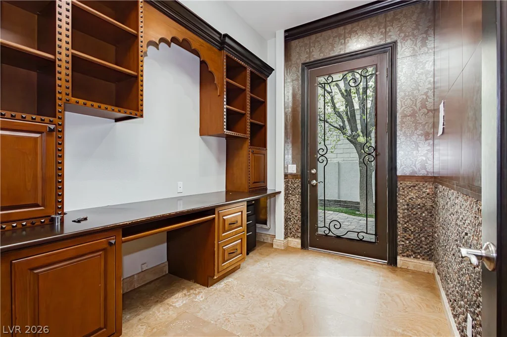 2057 Troon, Henderson, NV 89074