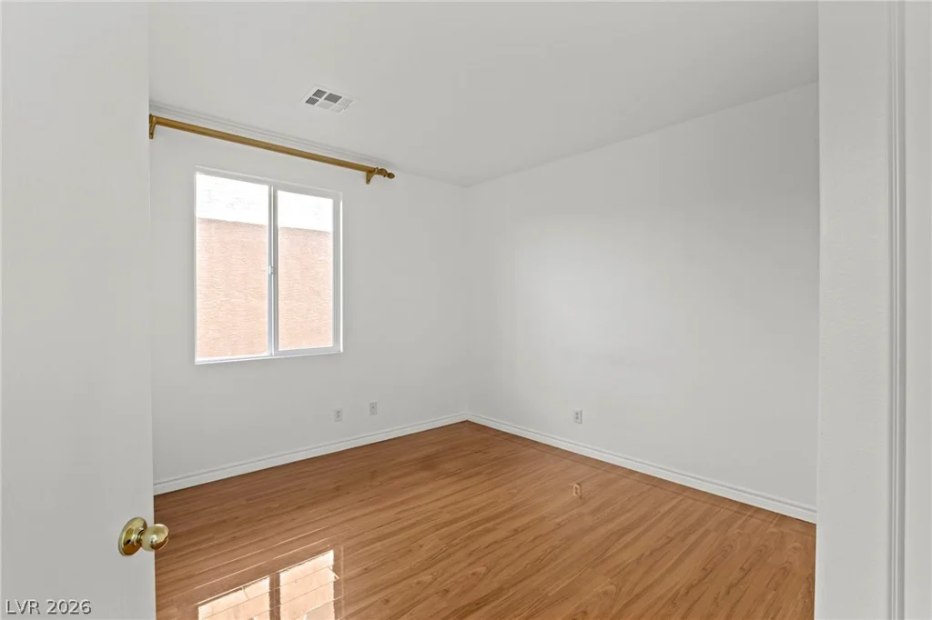 10338 Castle Springs, Las Vegas, NV 89178