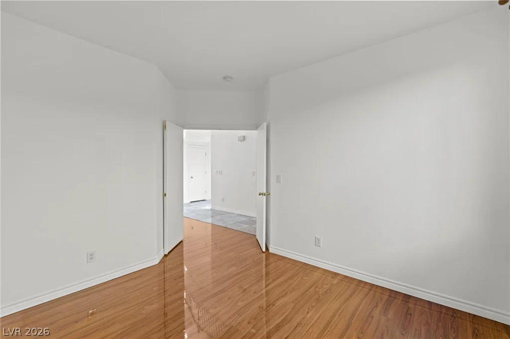 10338 Castle Springs, Las Vegas, NV 89178