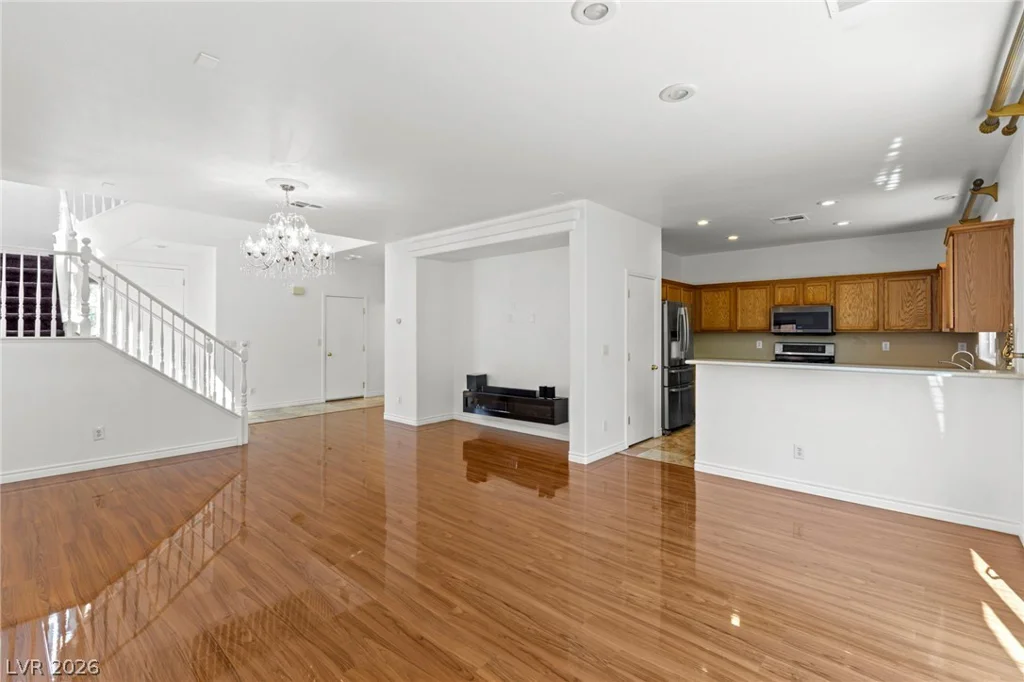 10338 Castle Springs, Las Vegas, NV 89178