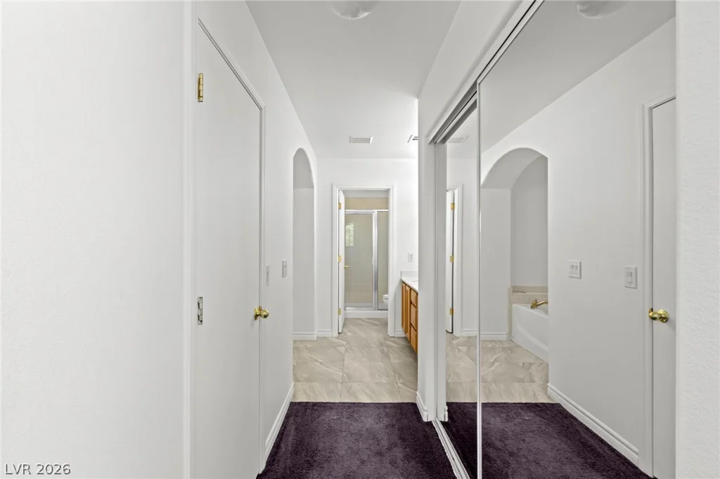 10338 Castle Springs, Las Vegas, NV 89178