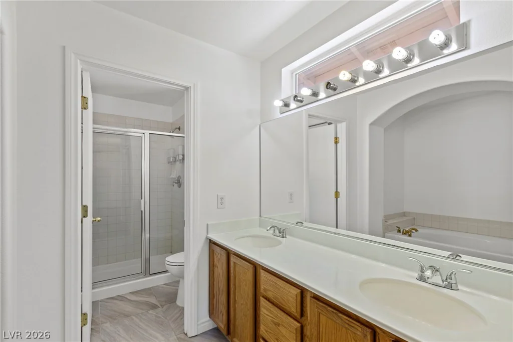 10338 Castle Springs, Las Vegas, NV 89178