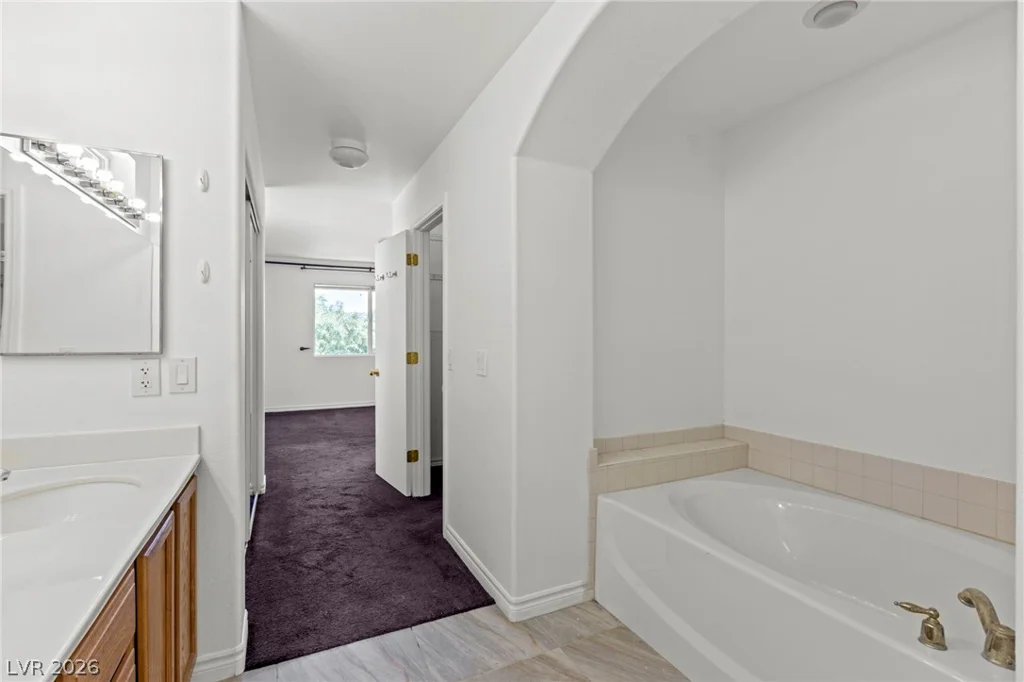 10338 Castle Springs, Las Vegas, NV 89178