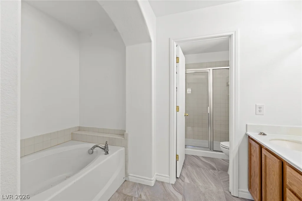10338 Castle Springs, Las Vegas, NV 89178
