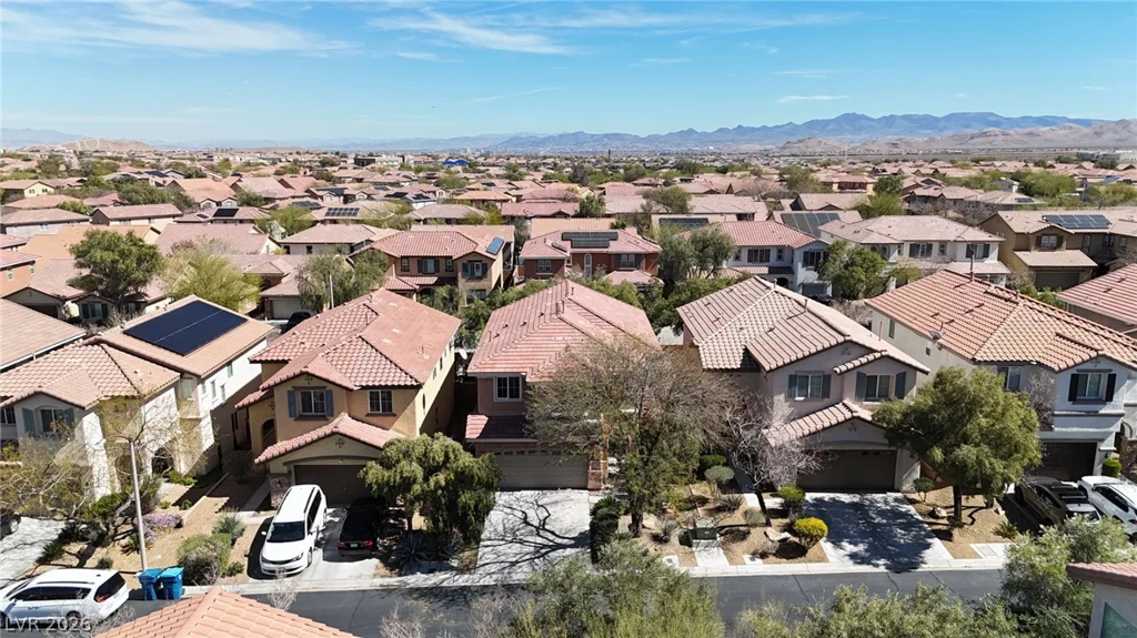 10338 Castle Springs, Las Vegas, NV 89178