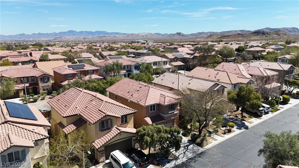 10338 Castle Springs, Las Vegas, NV 89178