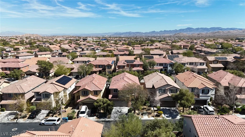 10338 Castle Springs, Las Vegas, NV 89178