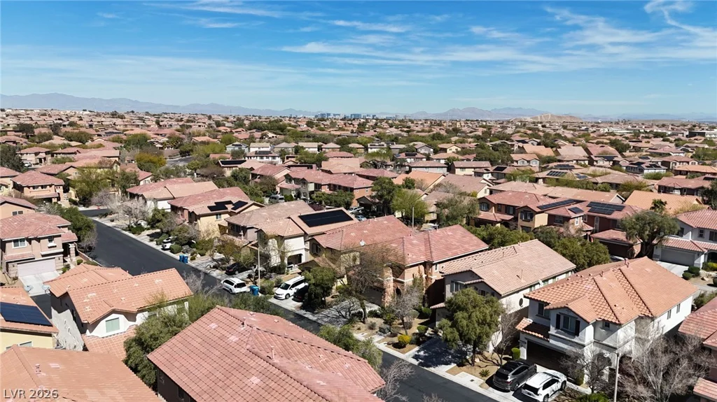 10338 Castle Springs, Las Vegas, NV 89178