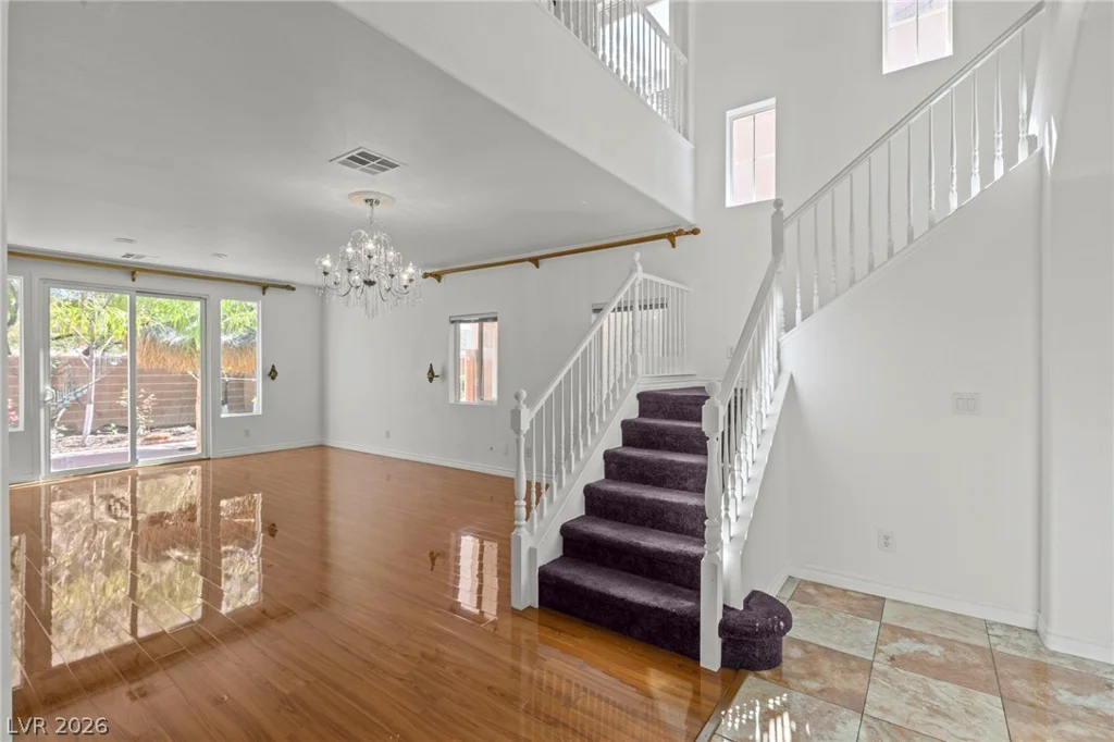 10338 Castle Springs, Las Vegas, NV 89178