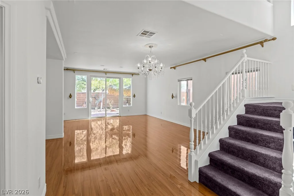 10338 Castle Springs, Las Vegas, NV 89178