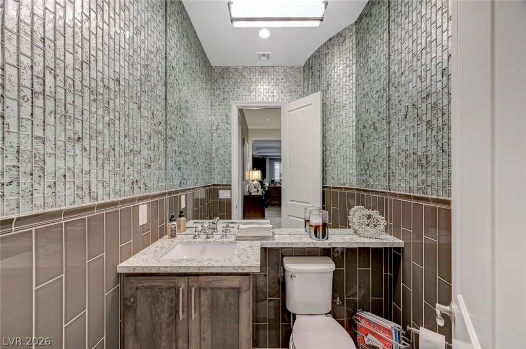 81 Navarra Canyon, Las Vegas, NV 89138