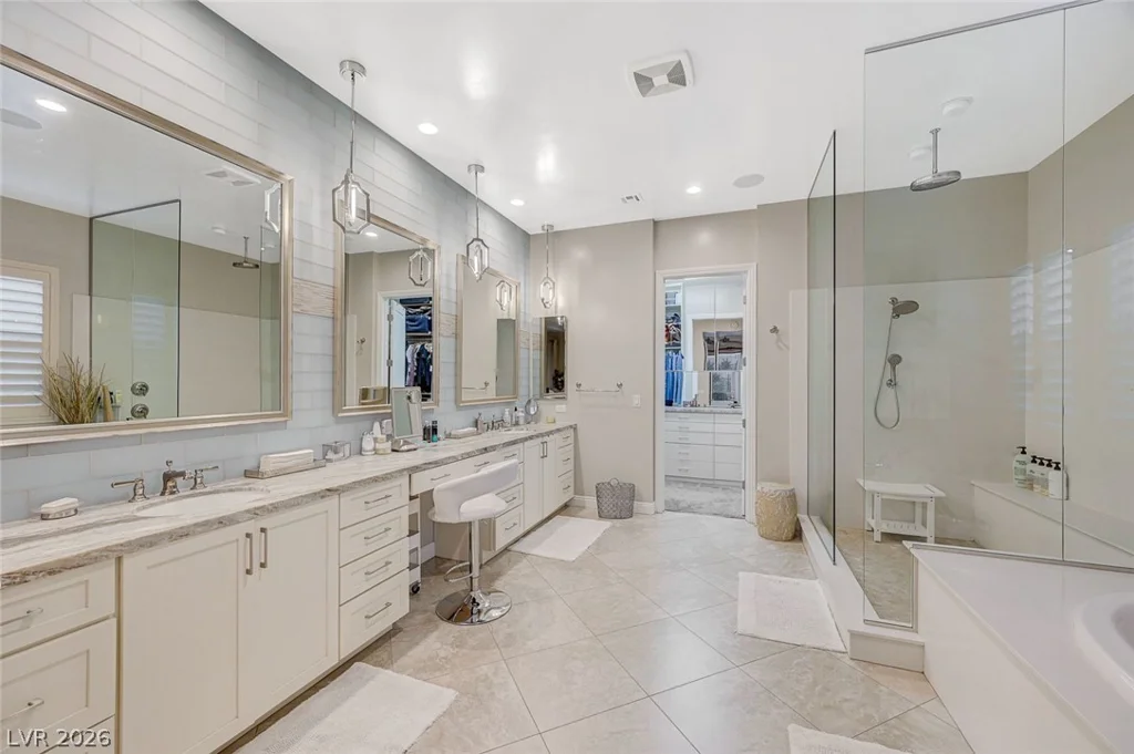 81 Navarra Canyon, Las Vegas, NV 89138