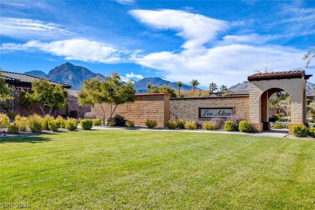 81 Navarra Canyon, Las Vegas, NV 89138