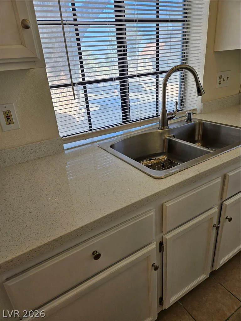 4713 Nara Vista, Las Vegas, NV 89103