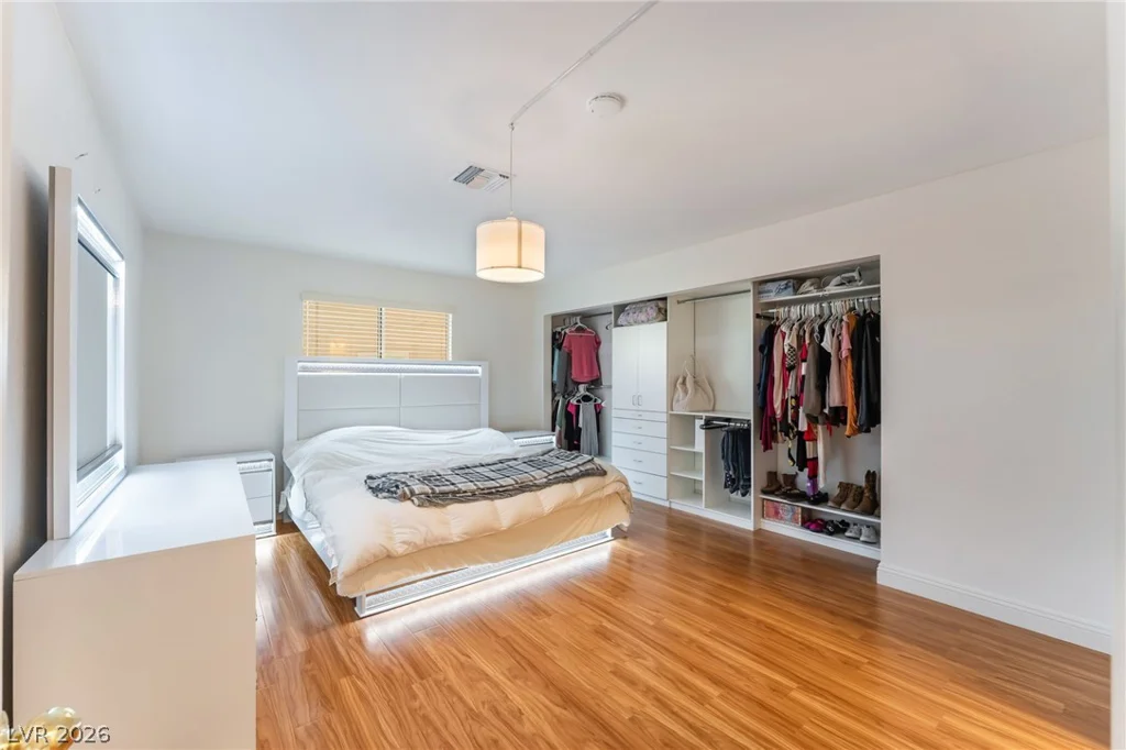 1305 Markwood, Las Vegas, NV 89128