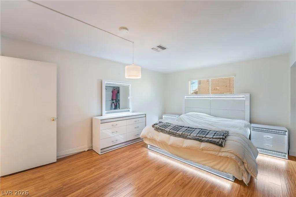1305 Markwood, Las Vegas, NV 89128