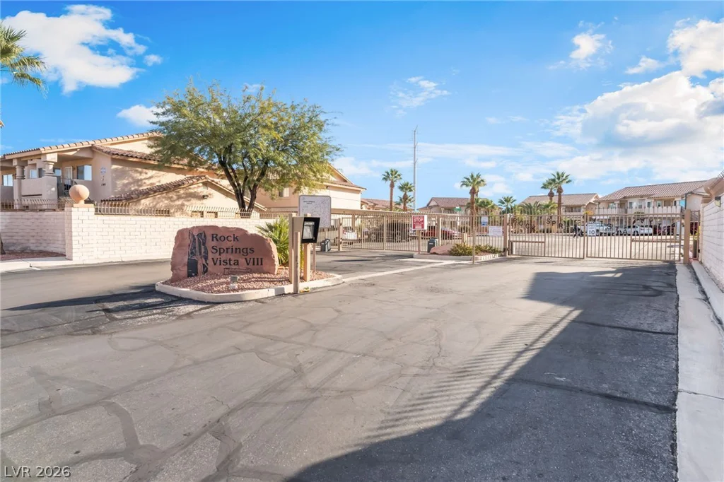 1305 Markwood, Las Vegas, NV 89128