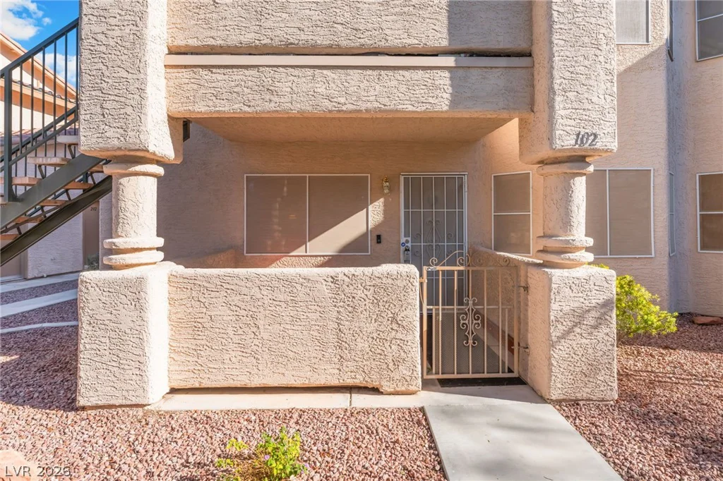 1305 Markwood, Las Vegas, NV 89128