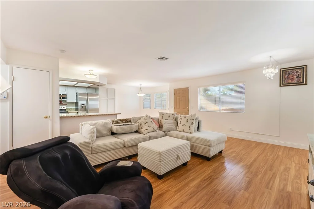 1305 Markwood, Las Vegas, NV 89128