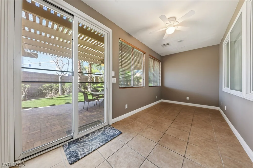10029 Central Valley, Las Vegas, NV 89149