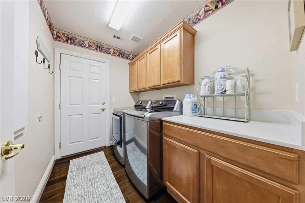 10029 Central Valley, Las Vegas, NV 89149