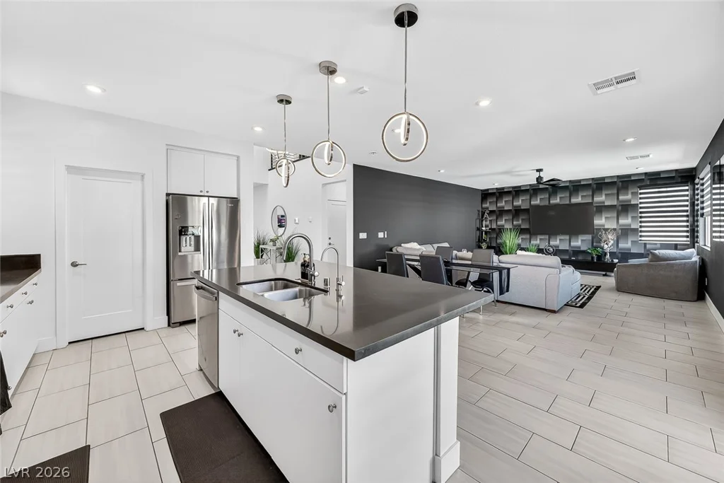 6118 Rock Arch, Las Vegas, NV 89141