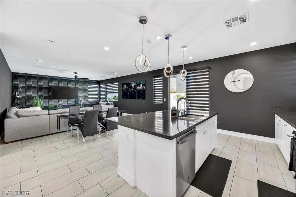 6118 Rock Arch, Las Vegas, NV 89141