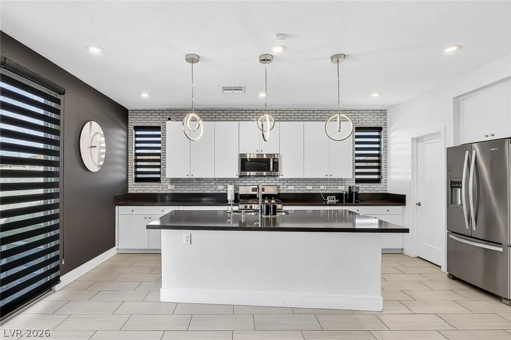 6118 Rock Arch, Las Vegas, NV 89141