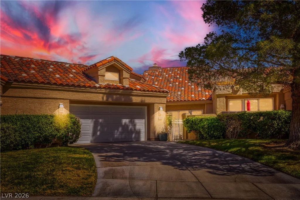 8243 Round Hills, Las Vegas, NV 89113
