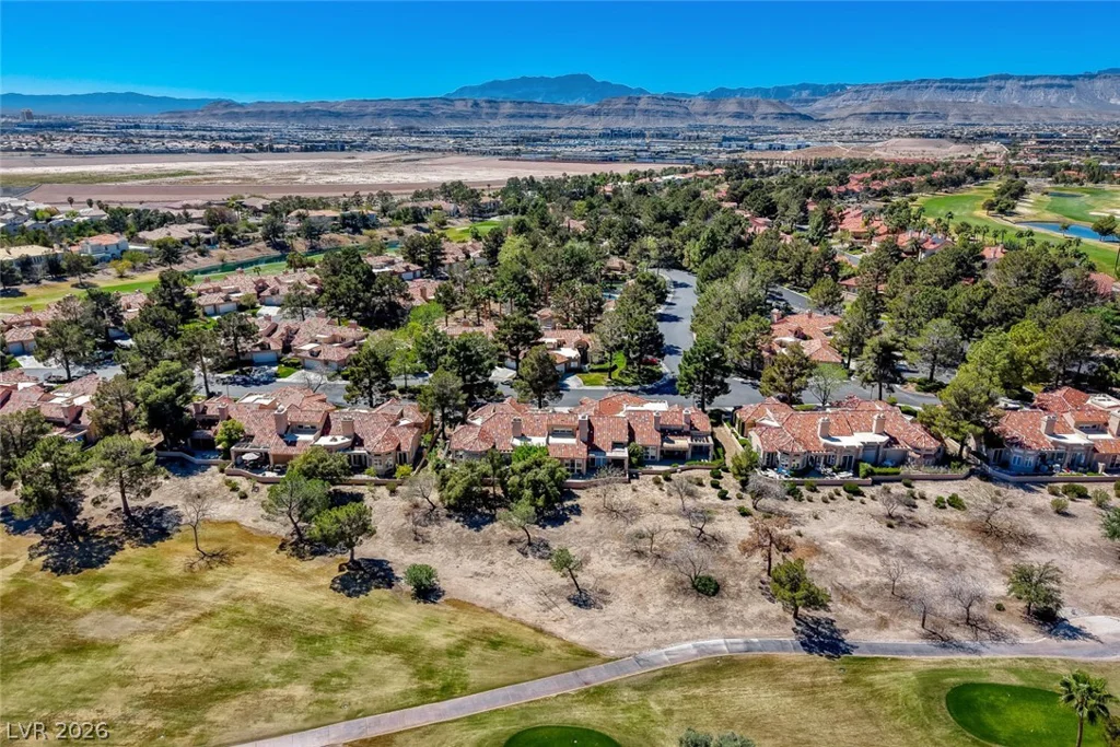 8243 Round Hills, Las Vegas, NV 89113