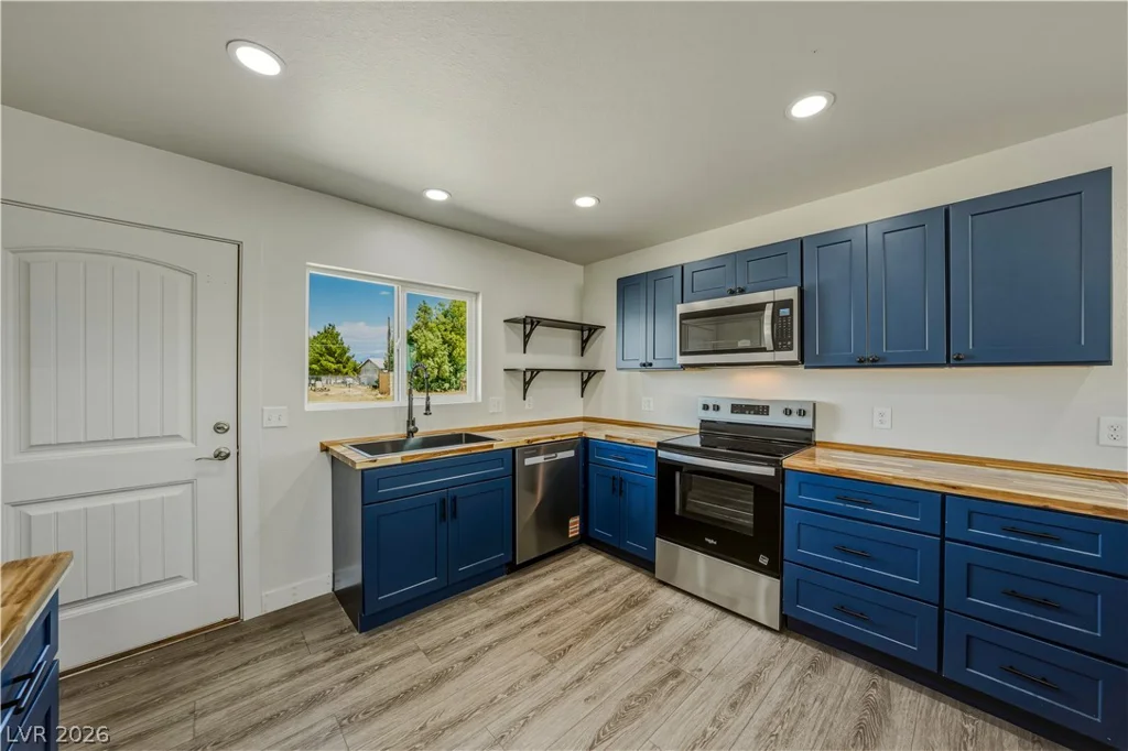 1670 Windsong, Pahrump, NV 89048