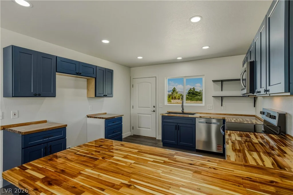 1670 Windsong, Pahrump, NV 89048
