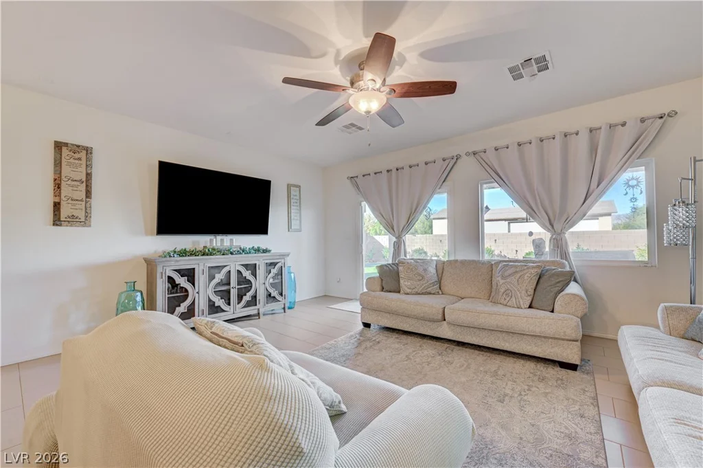 1408 Fantastic, North Las Vegas, NV 89081