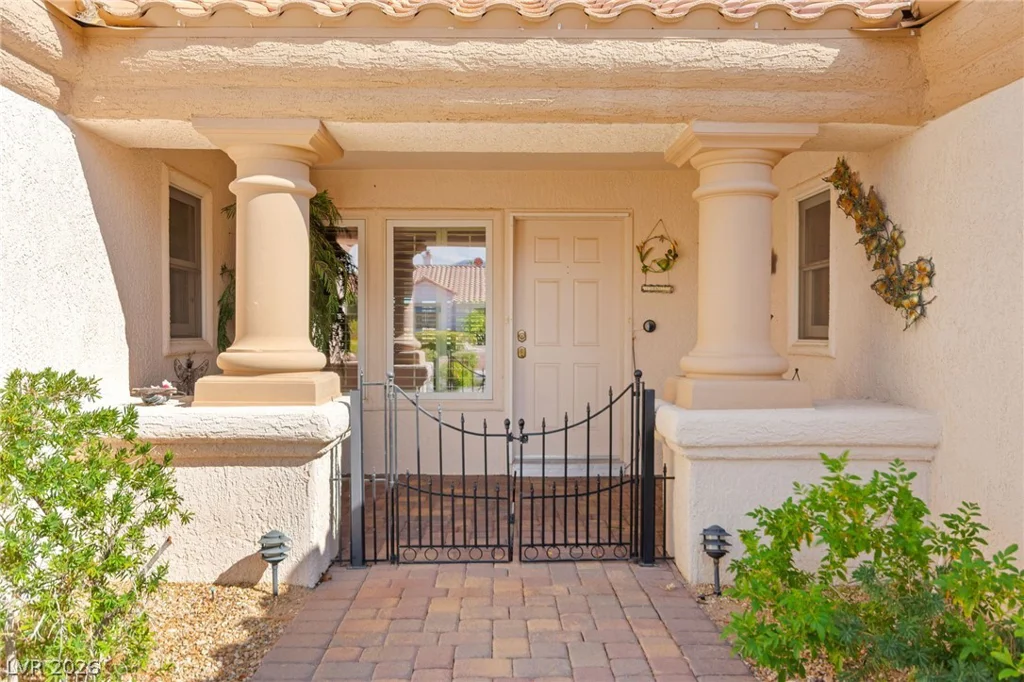 2712 Lotus Hill, Las Vegas, NV 89134
