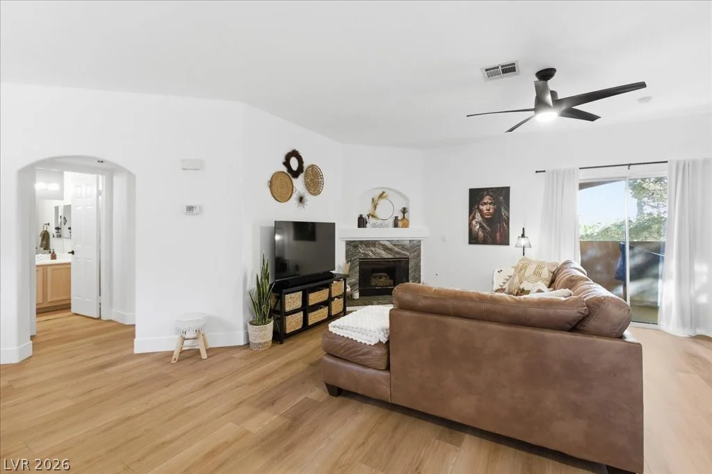 1700 Hills Of Red, Las Vegas, NV 89128