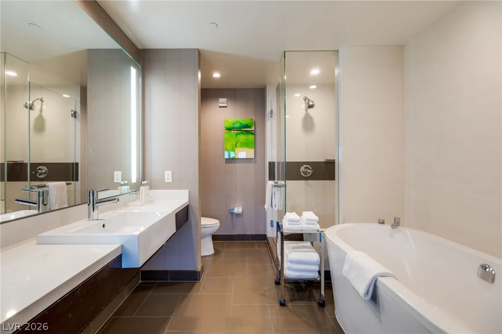 2600 Harmon, Las Vegas, NV 89158