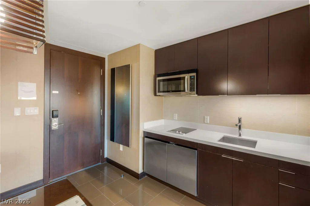 2600 Harmon, Las Vegas, NV 89158