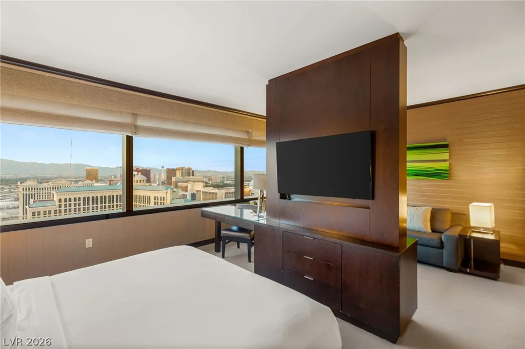 2600 Harmon, Las Vegas, NV 89158