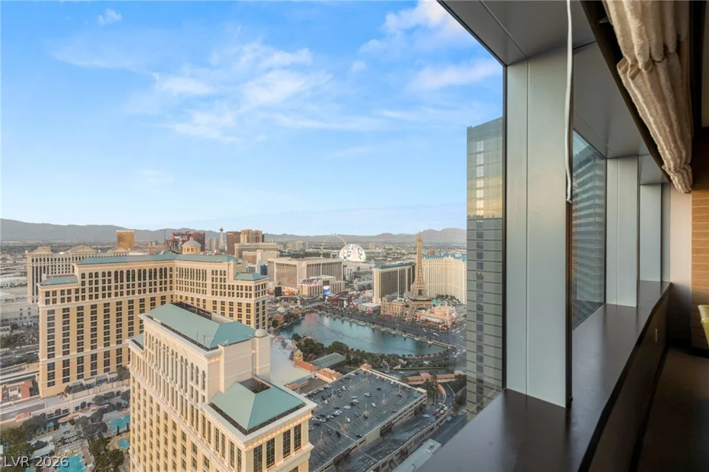 2600 Harmon, Las Vegas, NV 89158