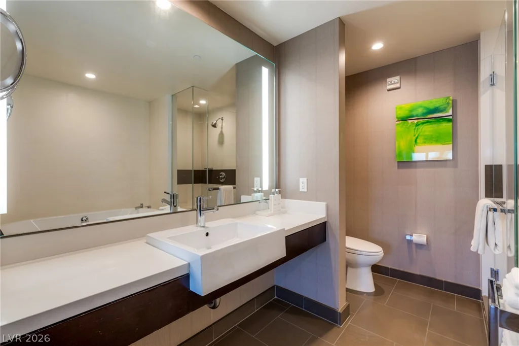 2600 Harmon, Las Vegas, NV 89158