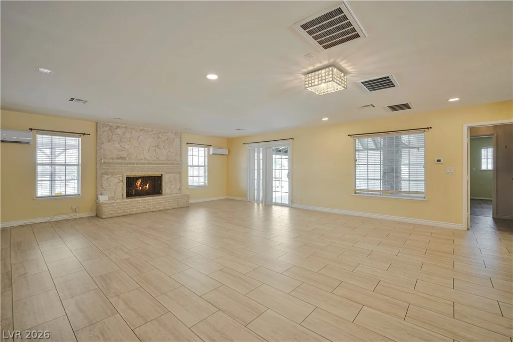 4065 Maulding, Las Vegas, NV 89139