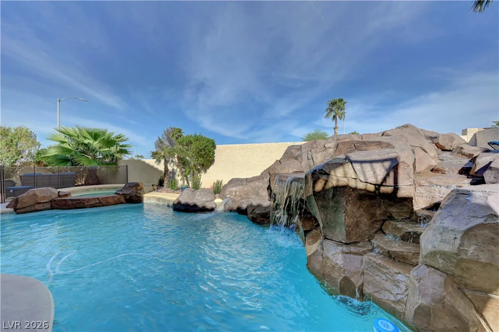 94 Ancient Hills, Henderson, NV 89074