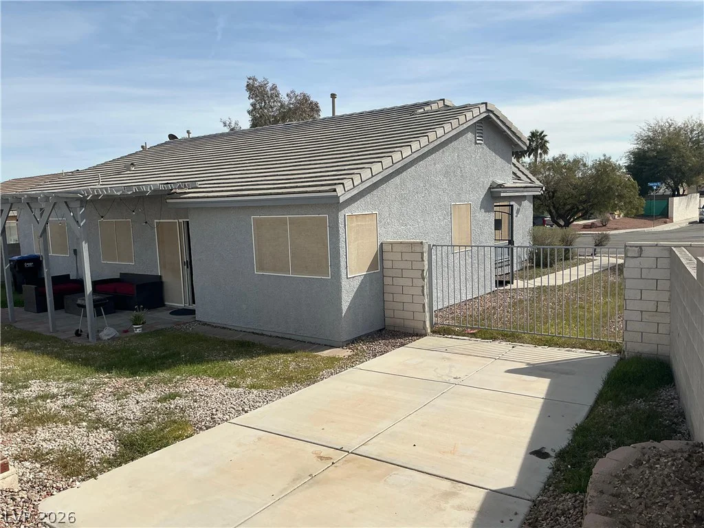 2220 Fountain Valley, North Las Vegas, NV 89031