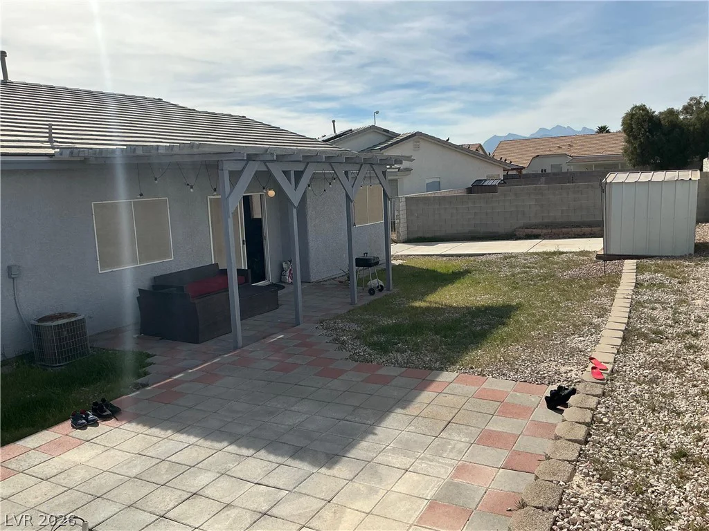 2220 Fountain Valley, North Las Vegas, NV 89031