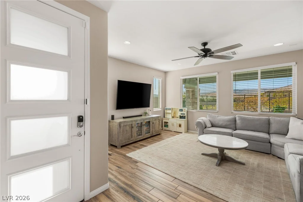 12477 Dolan Point, Las Vegas, NV 89138