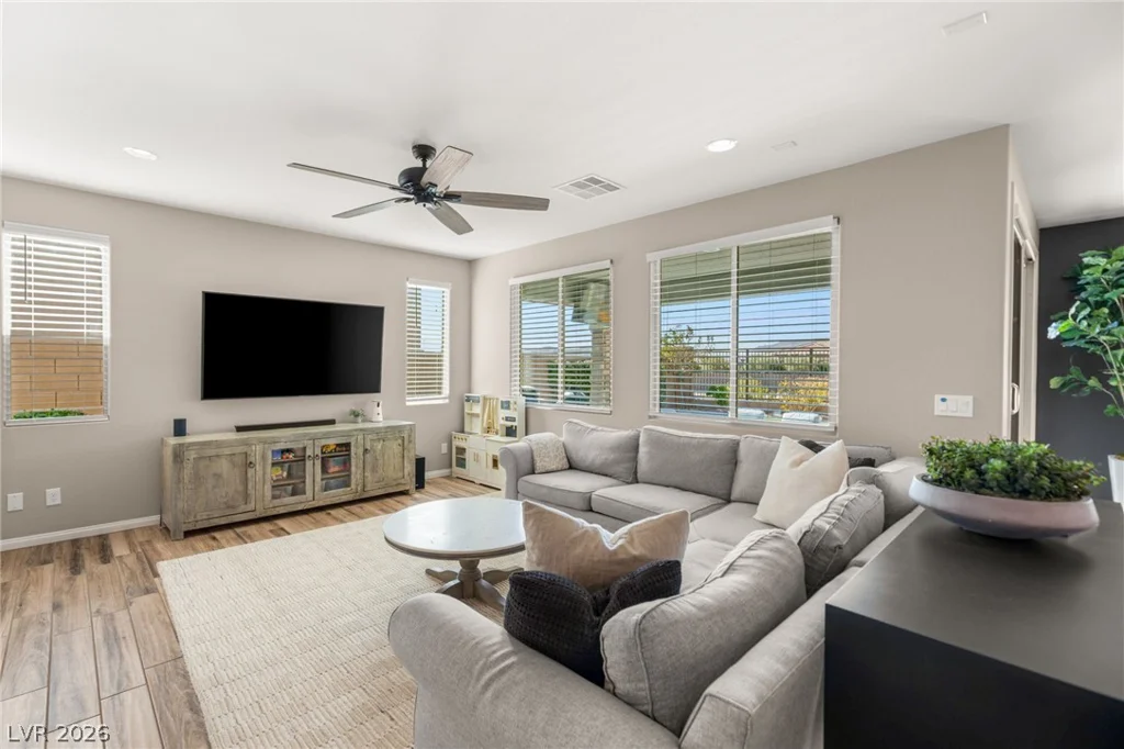 12477 Dolan Point, Las Vegas, NV 89138